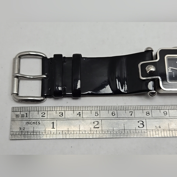 Womens Vintage Marc Jacobs Black Quartz Cuff Watch Silver Leather New Battery